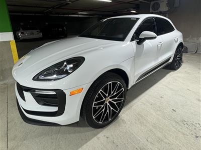2024 Porsche Macan lease in Aventura,FL - Swapalease.com