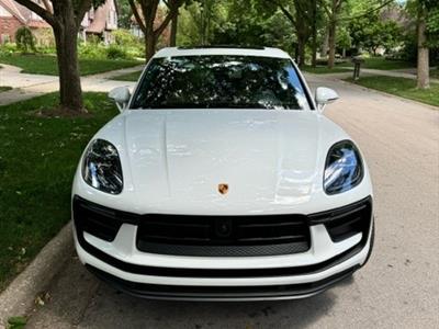 2023 Porsche Macan lease in Glen Ellyn,IL - Swapalease.com